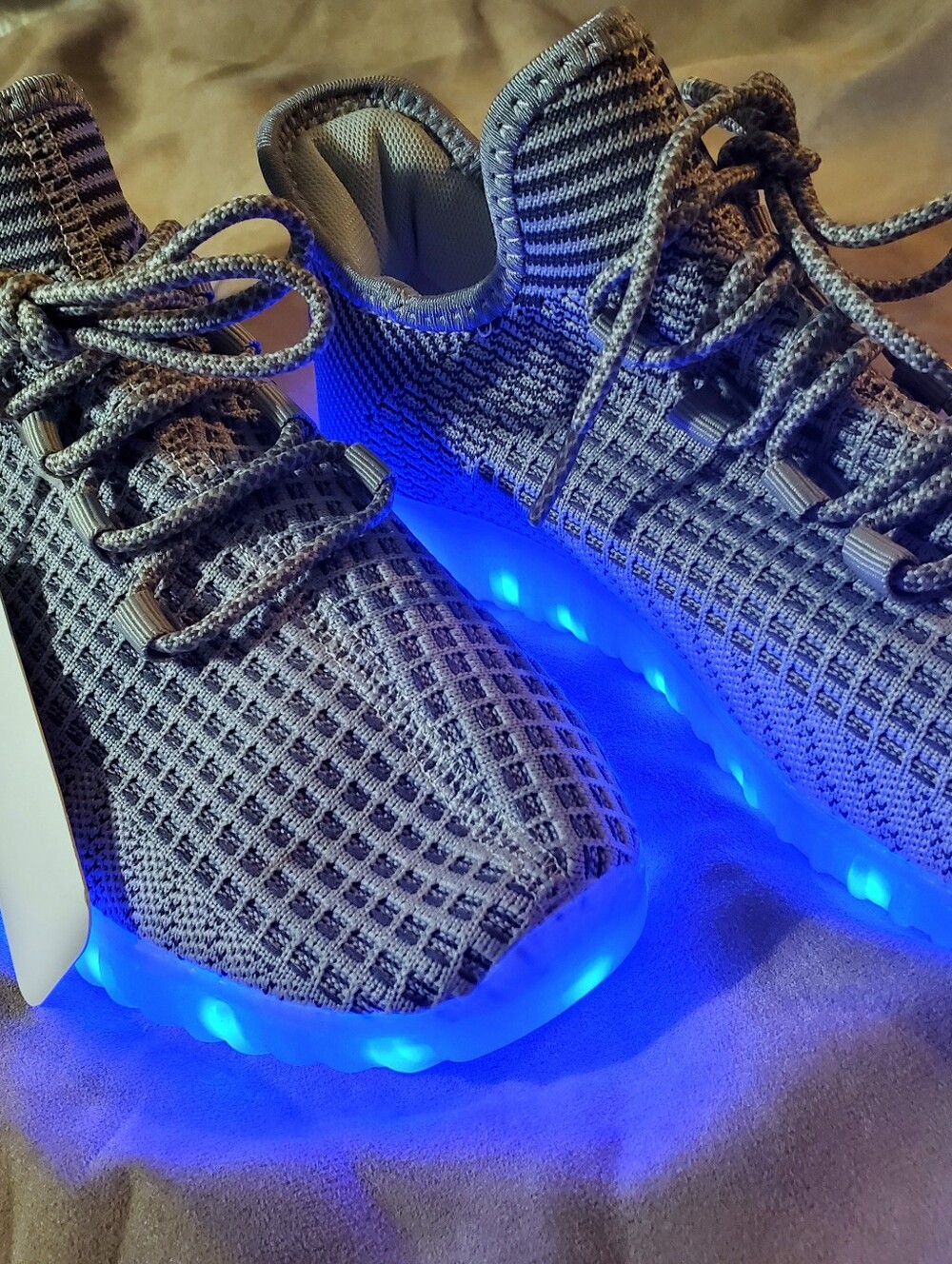 LED Tennis Shoes Unisex with USB - Picture 6 of 14